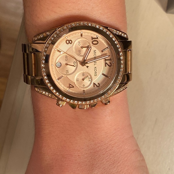 Michael Kors Ladies Watch - Picture 6 of 11